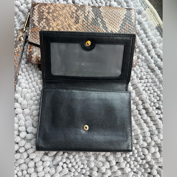 2 Nordstrom leather wallets; wristlet and trifold.  Like new. Beautiful - Picture 4 of 16